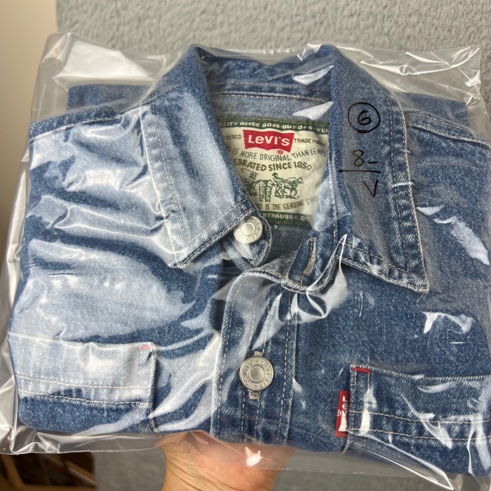 Levis Kids Medium Wash Blue Denim Button Down Shirt Size 6 - Picture 8 of 8